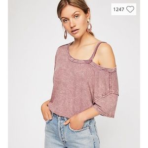 FREE PEOPLE T-SHIRT